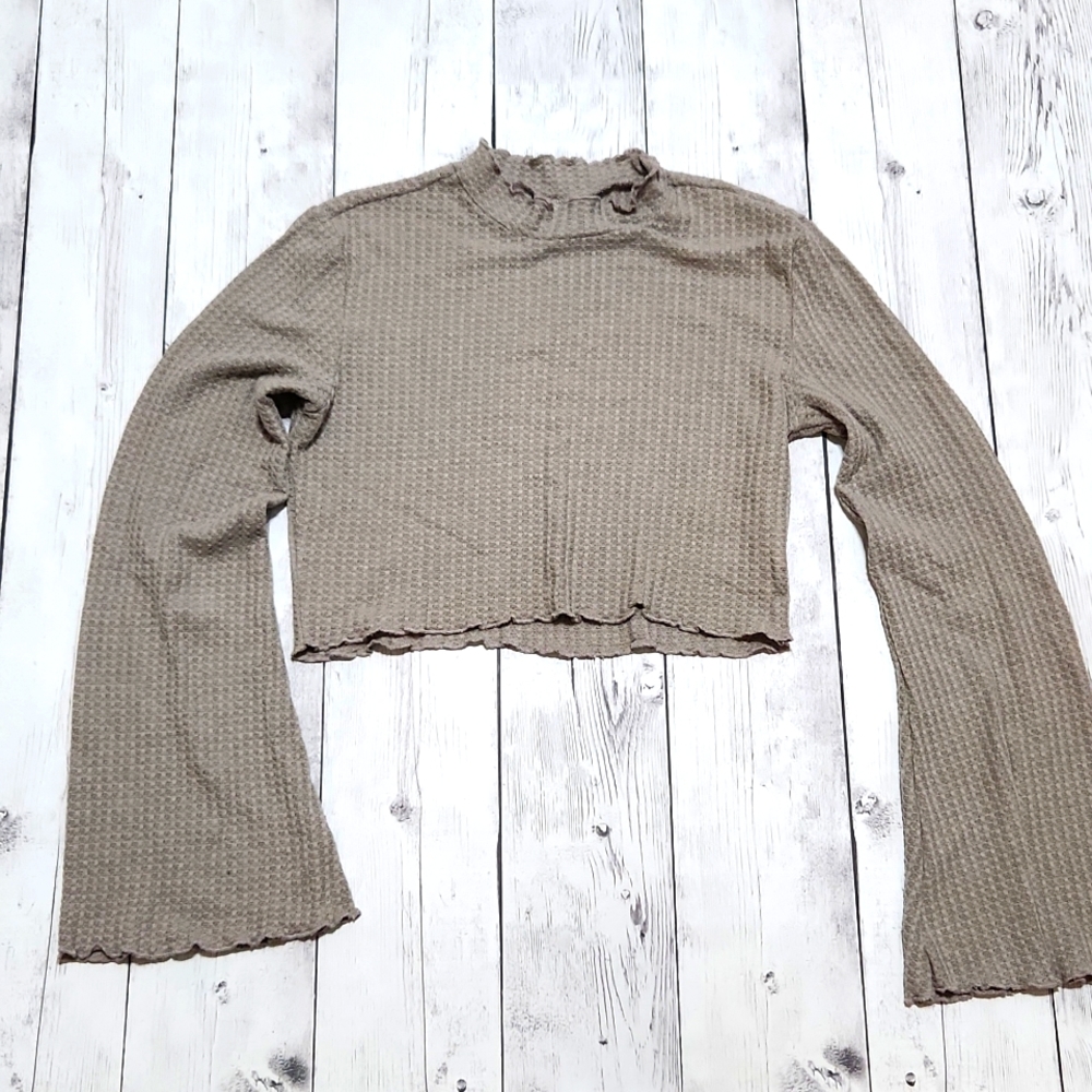 Shein MEDIUM US Size 6 Tan/gray Crop sweater waffle knit with long sleeves